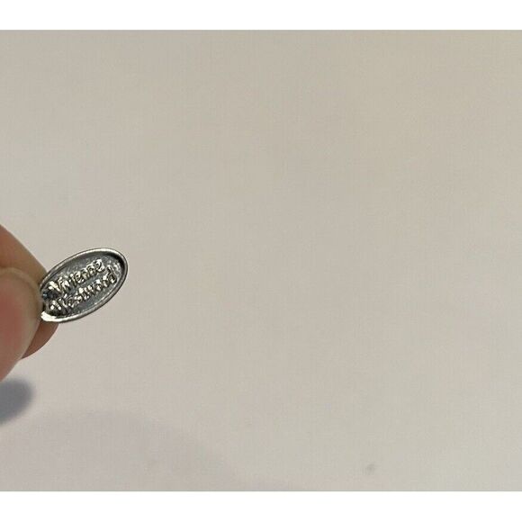 Vivienne Westwood Wing Orve Pendant - Picture 5 of 6